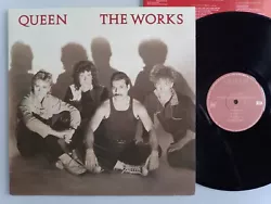 ARTISTE :QUEEN. TITLE - THE WORKS. FORMAT : LP VINYL ORIGINAL 1984. Rest of the world on regestered : 1 to 4 CD : 28,55.