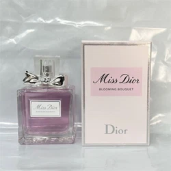 Created for an irresistibly charming and flirtatious woman, Miss Dior Blooming Bouquet embodies the couture spirit of...