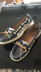 Sperry Top Sider Womens Boat Deck Shoe Size 6.5.  Great shape have been worn a few times but l ike new