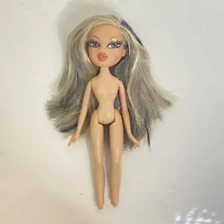 MGA Bratz Rock Angelz Cloe Doll 2005 Original Nude Doll in good pre-owned condition.