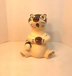 Doranne Pottery of California was in operation from 1951 to 1991. From what I can find, this Cookie Jar was made in the...