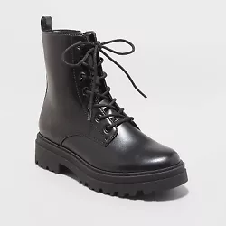 •1.75in Bridget combat boots •Features a memory foam construction •Side zipper and a pull-on tab at the back...