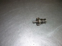 1986 KAWASAKI KX 250 POWER VALVE GOVERNOR. THE POWER VALVE GOVERNOR IS IN GOOD CONDITION WITH NO CRACKS OR SPLITS. MAY...