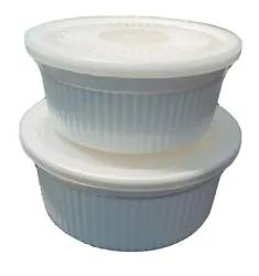 Farberware 2.5, 1.5 Qt Round ceramic tupperware Dish, plastic Lids Lot of 2. Has some defects, please look at pictures....