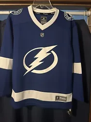 Official Lightning YOUTH Premier Breakaway Jersey L/XL. Brand new with tags