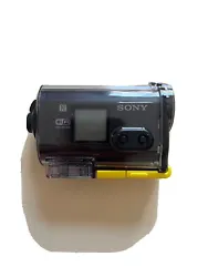 Caméscope numérique HD SONY HDR AS30V. Avec son boîtier étanche, sa carte memoire, son câble de charge et son...