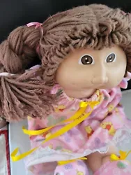 Vintage 1984 Cabbage Patch White Girl Doll w Brown Hair OK Tag She is vintage 1984 Cabbage Patch girl doll .  She has...