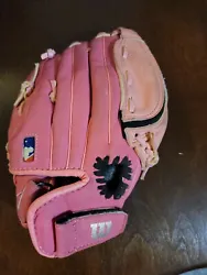 Girls Tball Glove 9.5 inch Wilson Pink Youth RHT Right Hand A2493 EZ catch.