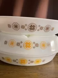 3 Pyrex Town and Country Pattern 1-1/2 Quart Divided Casserole Dish (No Lids). Excellent condition. No signs of usage....