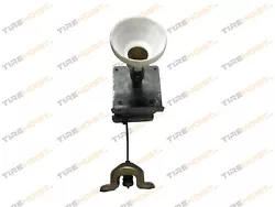 Genuine Factory Quality OEM Spare Tire Hoist in Excellent Working Condition. The unit was lubricated as necessary and...