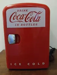 Classic Coca Cola ~ Koolatron KWC-4 Mini Cooler ~ 2 Liter/6 Can Red Portable Fridge 2012 ~ Collectible Estate Find....