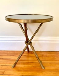 Very stunning piece. No flaws that can be seen in piece. Very tight on construction. Heavy and solid. Beautiful...
