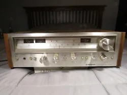 THIS VINTAGE PIONEER STEREO RECEIVER MODEL SX-680 IS IN NICE ORIGINAL WORKING CONDITION.. HAS BEAUTIFUL RICH SOUND.. I...