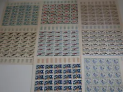 Voici un joli lot de timbres de Monaco. On retrouve 240 timbres neufs sans charnieres. Bonne valeur.