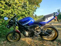 Moto Yamaha 50cm3 d occasion. Année appro aproximative d origine 2015.