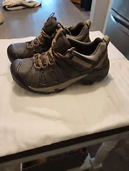 Keen Voyageur Low Hiking Boot Mens US 10.5M 1002570 Leather Brown Gold Trail. Used one time. Excellent condition. Size...