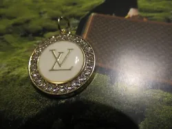 LV 1 ZIPPER PULL. 23mm ALMOST AS WIDE AS A QUARTER. CLEAR RHINESTONES.