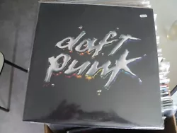 Vends 2 LP 33 tours du groupe DAFT PUNK. Disque neuf et scéllé.
