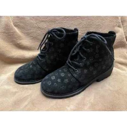 Gently worn, Girls Stride Rite Black Suede Leather Hikers Boots- Size 3M. Boots feature star & floral design in the...