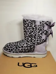 NEW WITH BOX  UGG BAILEY BOW II EXOTIC SUEDE SHEEPSKIN BOOTS. TODDLERS GIRLS SIZE US 12 / UK 11 / EU 30 TODDLERS/...