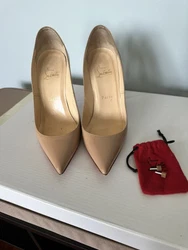 Christian Louboutin Decollete. 100mm. Great pair of heels ! Small discoloration spots see pics cannot see when wearing...