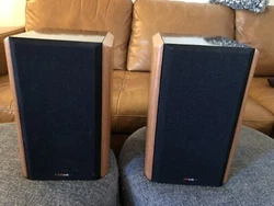 POLK AUDIO LSI7 BOOKSHELF SPEAKERS tested and working. Heavy, 20 pounds each. Audiophile bookshelf speakers. In...