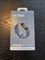 Bracelet dactivité Fitbit Charge 5 avec bracelet bleu gris 