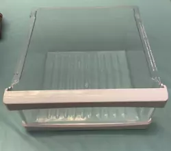 Drawer with no bracketIt is a very good condition unit, refrigerator died and selling off some pieces If you need a...