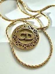I added The chain is gold plated! (the signature is on the original chain that I no longer have! ). Very good state....