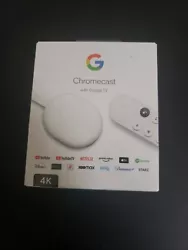 Google Chromecast with Google TV 4К Media Streamer with Google Assistant - Snow.