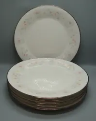Dinner Plates. SOLD IN SET OF SIX. We will replace the item(s).