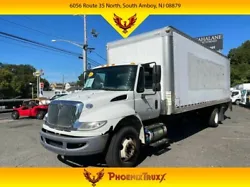 BOX TRUCK   BUY WITH CONFIDENCE! CARFAX 1-Owner 4300 and CARFAX Buyback Guarantee qualified! Vinyl Interior Surface -...