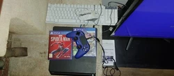 Bonjour je vend ma ps4 slim avec des jeux est une manette +un clavier gamer la ps4 slim est en tres bonne etat jai...