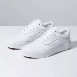 VANS Old Skool Women’s Platform True White VN0A3B3UW00 Size 6-10. Rock some classic skater style with the Old Skool...