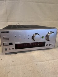 ONKYO R-805X STEREO RECEIVER AMPLIFIER WORKING CONDITION TESTED NO REMOTE. It is missing one foot rest as shown