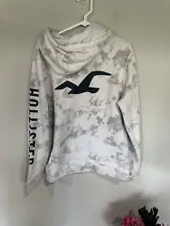 Hollister Hoodie Size Medium Gray Tie-Dye Pocket Drawstring Long Sleeve No rips No stains Good condition