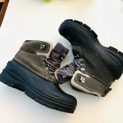 Coleman thinsulate black winter snow boots size 7.