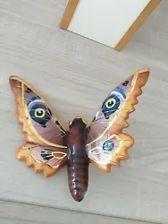Papillon A Suspendre Ceramique Vallauris. Émaillé doré  1 légère egrenure voir photo Signé Vallauris en creux ...