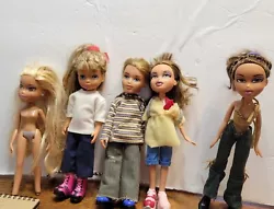Lot Of 5 Bratz Dolls 4 Have Complete Outfits.