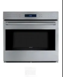 This range was only used twice. Pristine condition! No cracks, dents or scratches in the oven bay.