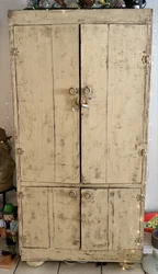 The latches do not secure to other side of the door. Moving Sale!