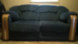 Couch/ love seat in great condition, freshly cleaned kept in a clean tidy home. Cash upfront only.  Must pick up....