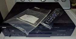 ⭐This CD player is in very nice condition. If this happens it is very easy to take the top off and put back into...