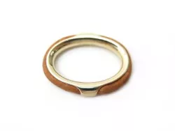 Type foulard : anneau de foulard. Modèle : KYOTO PM. Scarf type : scarf ring. Model : KYOTO PM. Material : gold plate....