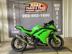 ONLY 9877 MILES, YOSHIMURA CARBON FIBER EXHAUST, LED INTEGRATED TAIL LIGHT, REAR SPOOLS, NEW TIRES, AND FUEL INJECTED!...