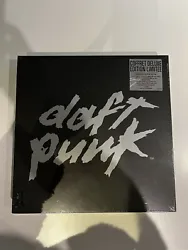 Alive 1997/ Alive 2007 par Daft Punk (LP Album, Edition Limitée, 2014). Box sealed, brand new. Super rare. Mint.
