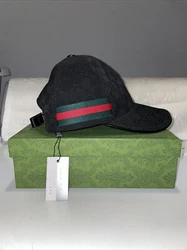 PLEASE TAKE THE TIME TO REVIEW THE IMAGES VERY CAREFULLY BEFORE MAKING A PURCHASE THIS HAT IS IN NEW CONDITION AND HAS...