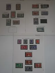 On retrouve 32 timbres neufs avec charnieres et obliteres. Bonne cote. Voici un joli lot de timbres de France.