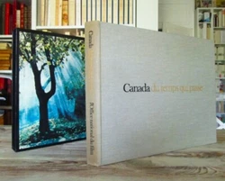 Office National du film du Canada, 1967. In-folio relié de pleine toile à litalienne, sous étui imprimé (38 x 31...