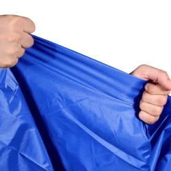 Elastic rope sewn into the hem to help hold tightly to your boat. Made of heavy duty and strong waterproof oxford...